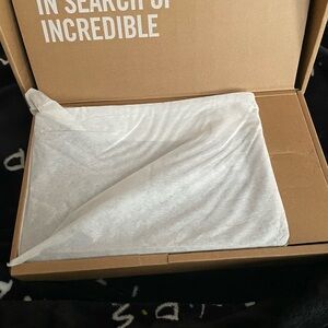 Laptop like new in box barely used